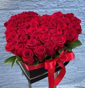 Red Roses Arrangement with Bow